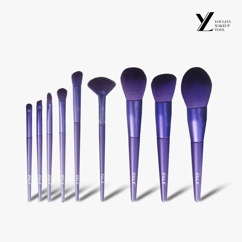 Apa perbedaan antara kuas makeup yang terbuat dari bahan yang berbeda?