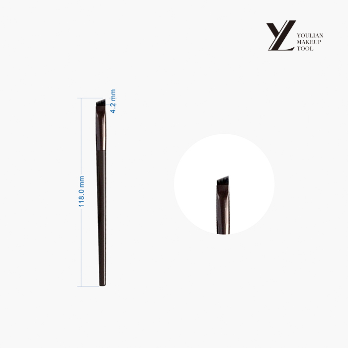 Bagaimana Spoolie Alis Meningkatkan Hasil Perawatan Alis dan Riasan?